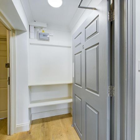 Duplex Redhill Town Centre Apt By Livingo Stays Εξωτερικό φωτογραφία